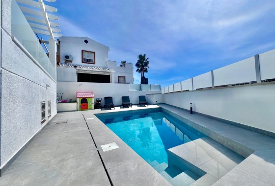 Revente - Villa - San Miguel de Salinas - Las filipinas