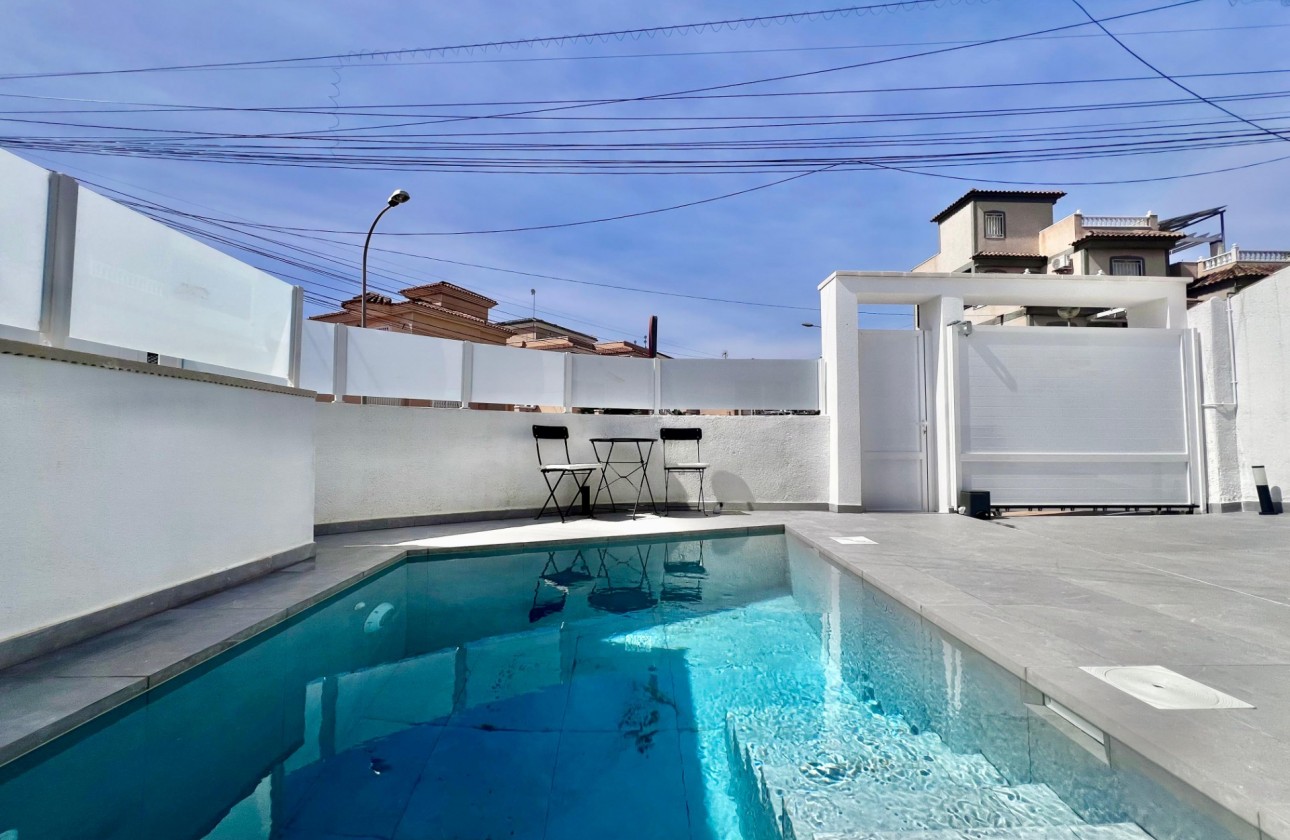 Revente - Villa - San Miguel de Salinas - Las filipinas