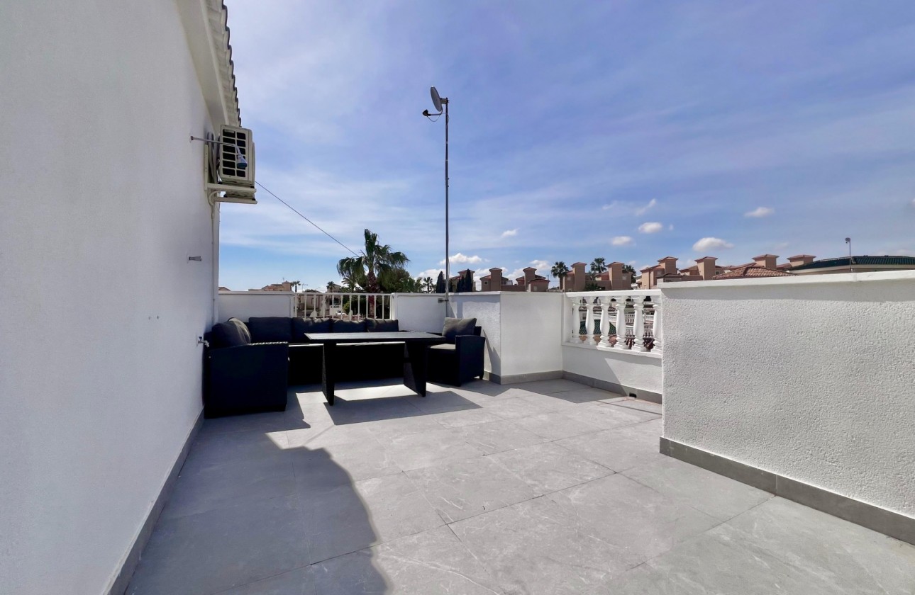 Revente - Villa - San Miguel de Salinas - Las filipinas