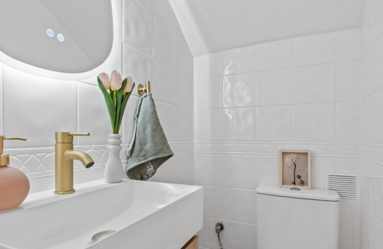 Resale - Villa - Orihuela Costa - La Florida