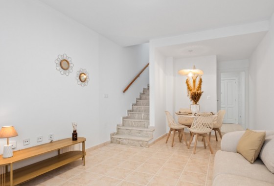 Resale - Villa - Orihuela Costa - La Florida