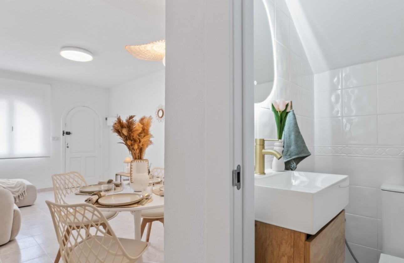 Resale - Villa - Orihuela Costa - La Florida