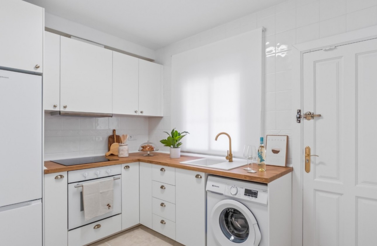 Resale - Villa - Orihuela Costa - La Florida