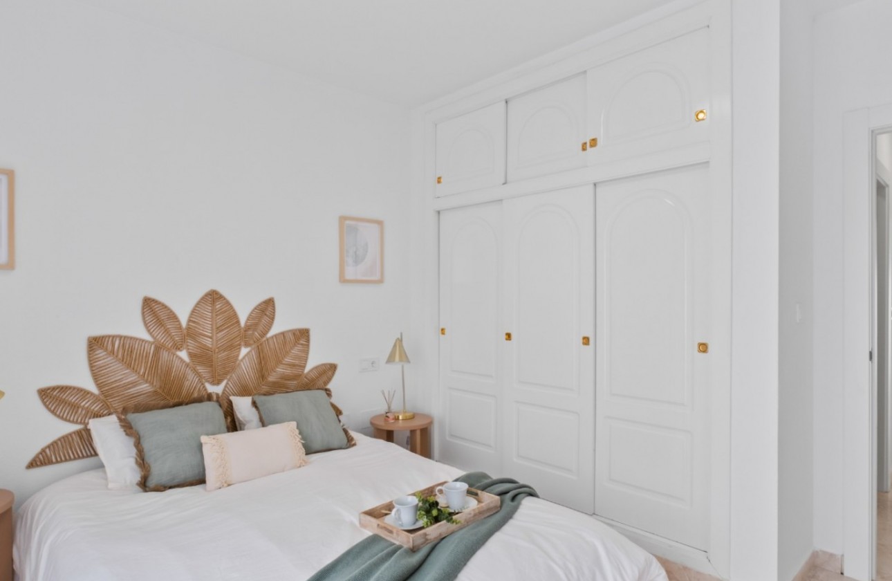 Resale - Villa - Orihuela Costa - La Florida