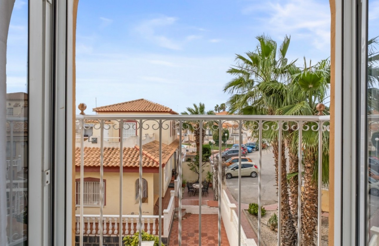 Resale - Villa - Orihuela Costa - La Florida