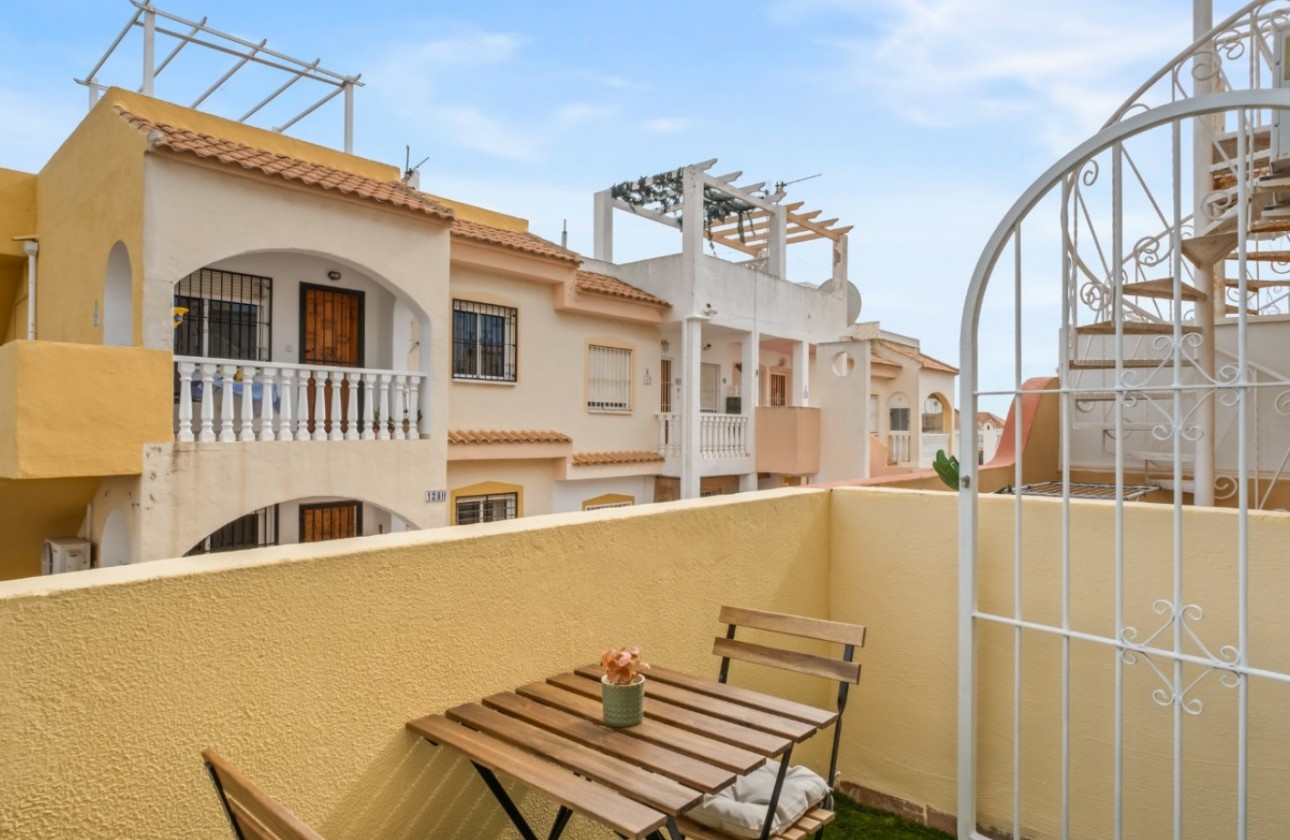 Resale - Villa - Orihuela Costa - La Florida