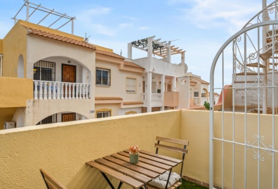 Resale - Villa - Orihuela Costa - La Florida