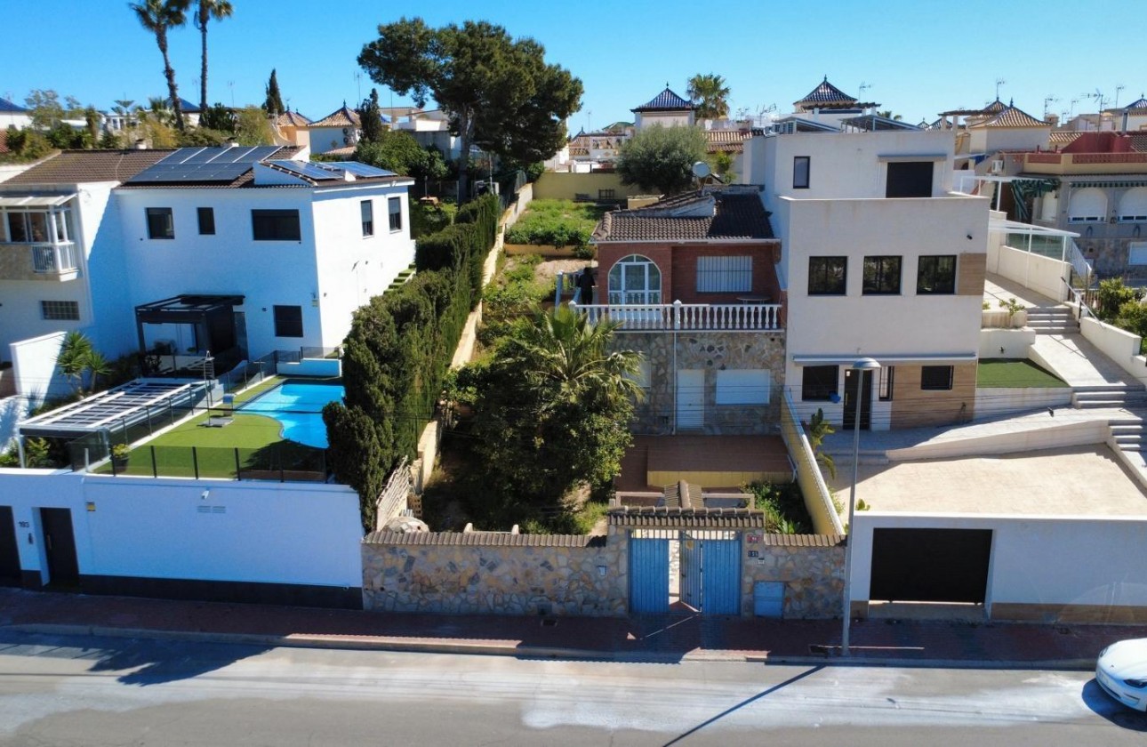 Revente - Villa - Torrevieja - Los balcones