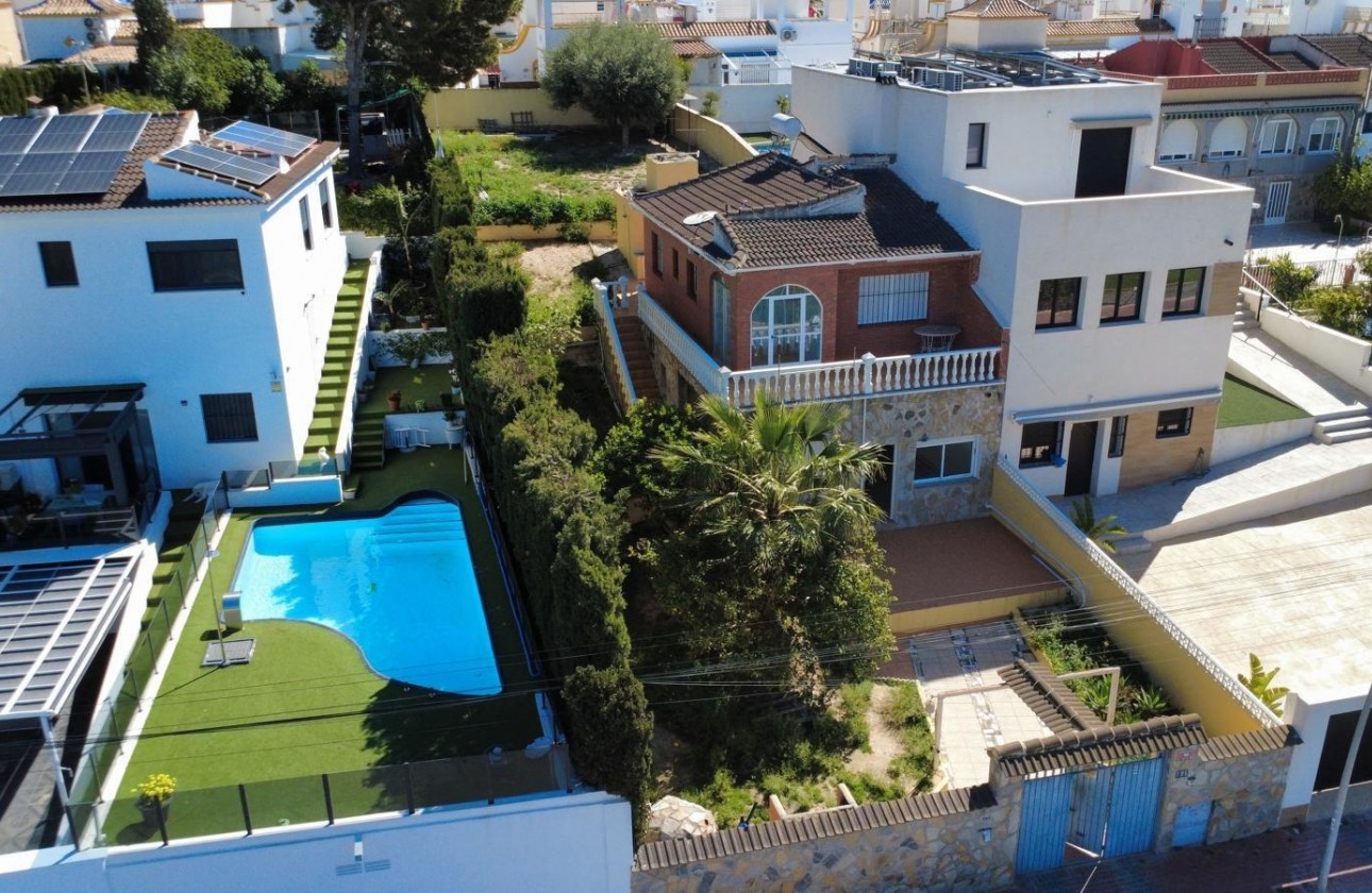 Revente - Villa - Torrevieja - Los balcones