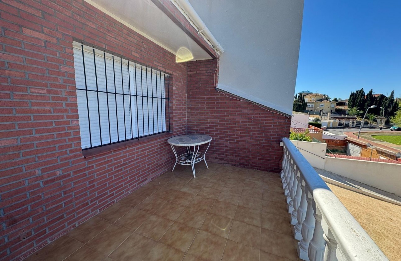 Revente - Villa - Torrevieja - Los balcones
