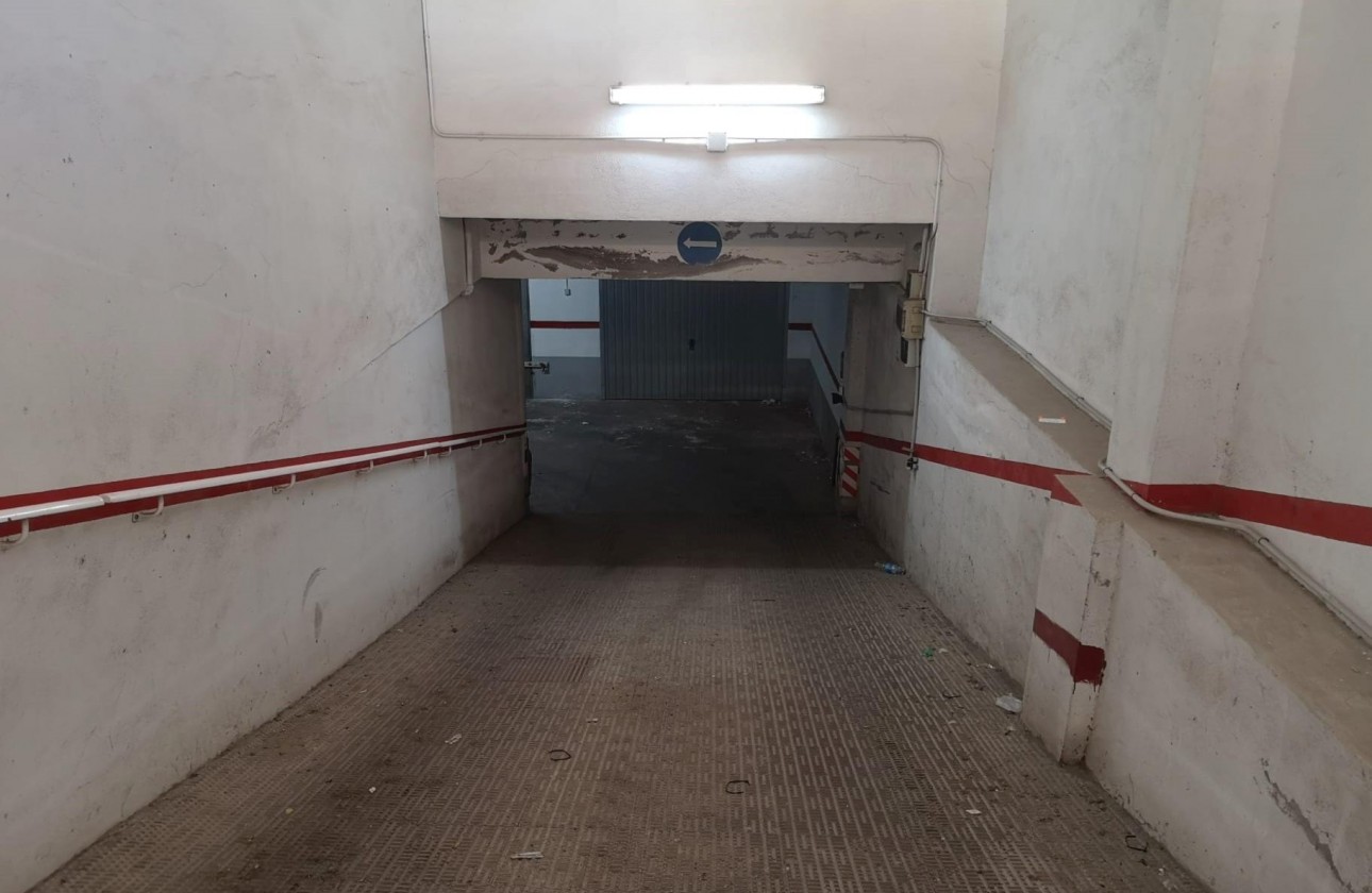Revente - Garage - Torrevieja - Playa de los locos