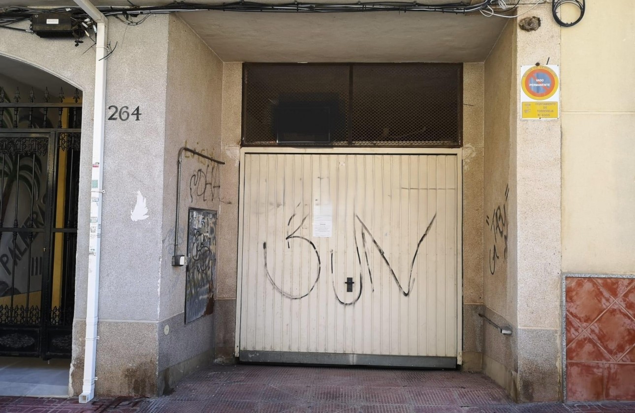 Revente - Garage - Torrevieja - Playa de los locos