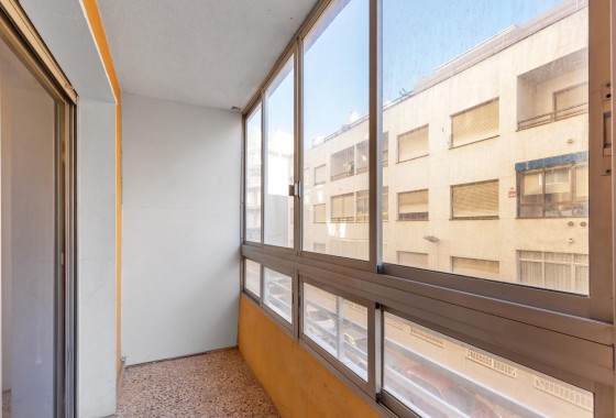 Resale - Apartment / flat - Torrevieja - Habaneras