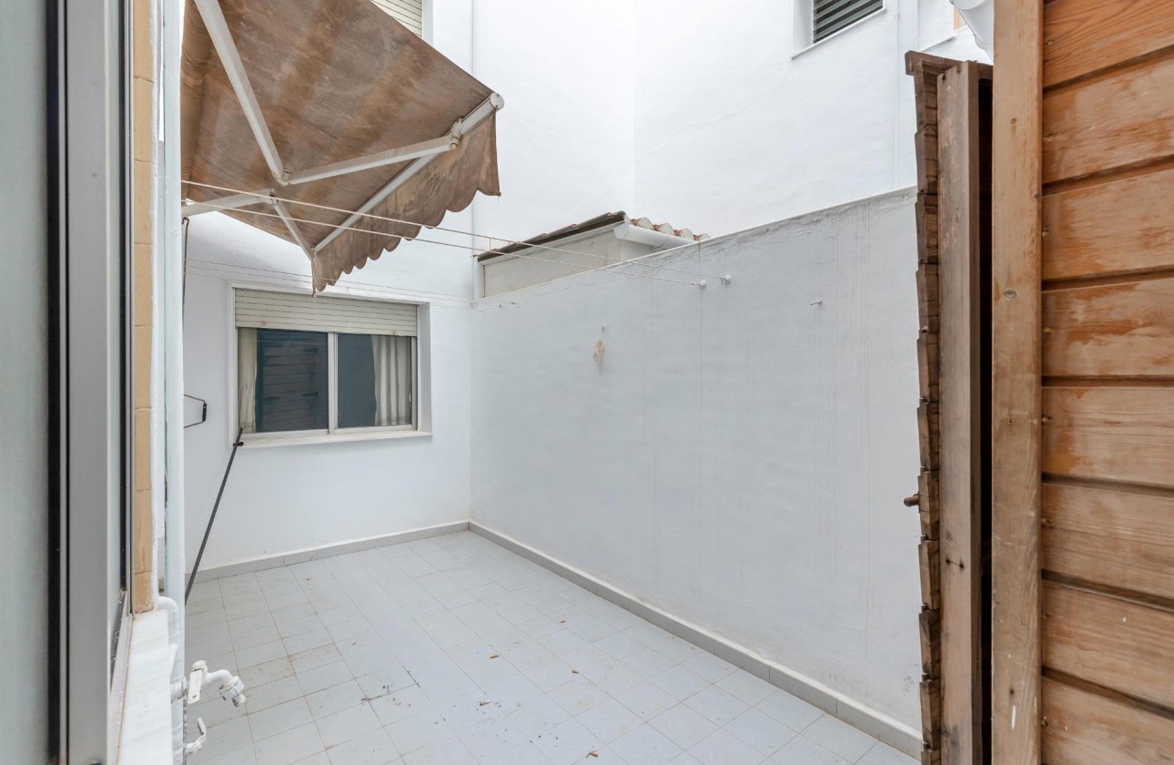 Resale - Apartment / flat - Torrevieja - Habaneras