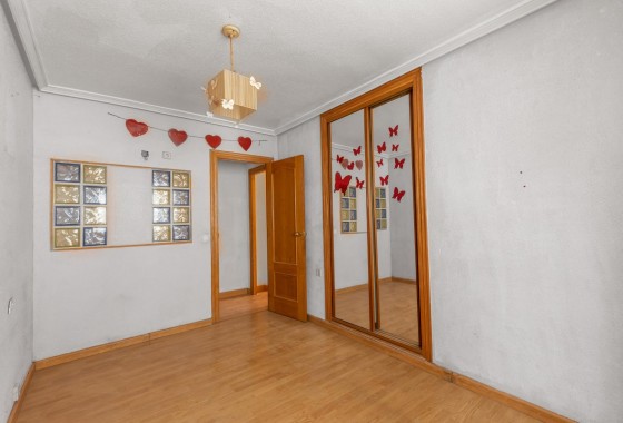 Resale - Apartment / flat - Torrevieja - Habaneras