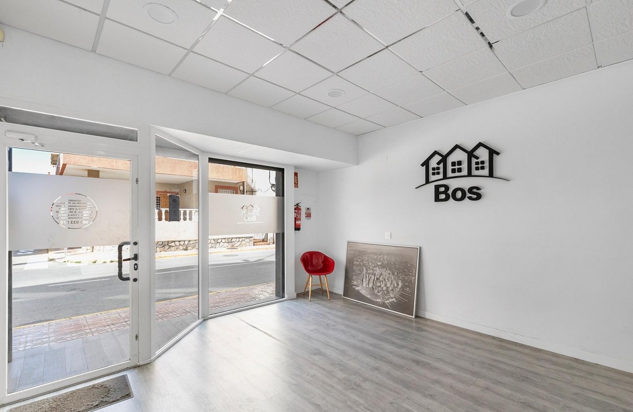 Revente - Commercial - Torrevieja - La Mata pueblo