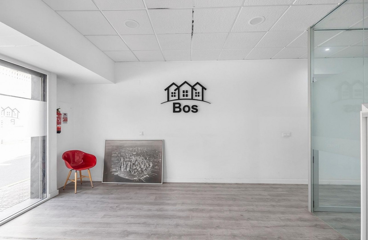 Revente - Commercial - Torrevieja - La Mata pueblo