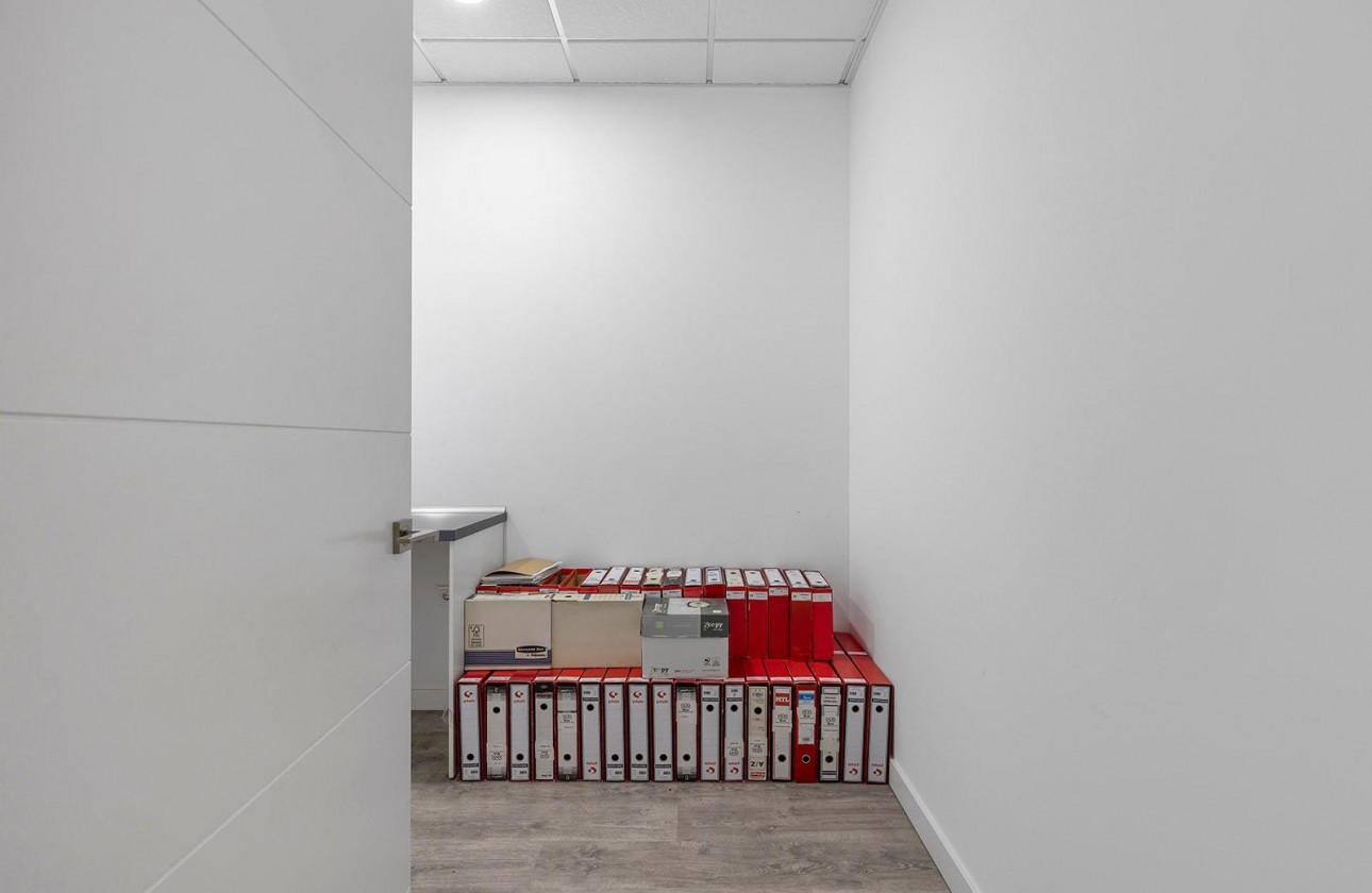 Revente - Commercial - Torrevieja - La Mata pueblo