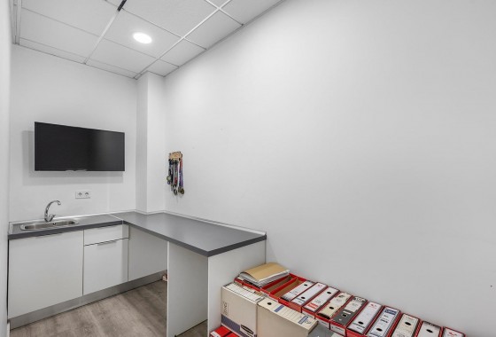 Revente - Commercial - Torrevieja - La Mata pueblo