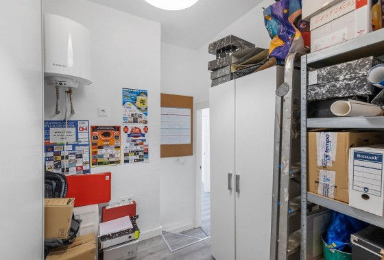 Revente - Commercial - Torrevieja - La Mata pueblo