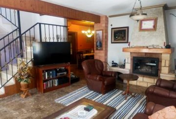 Resale - Villa - Elche