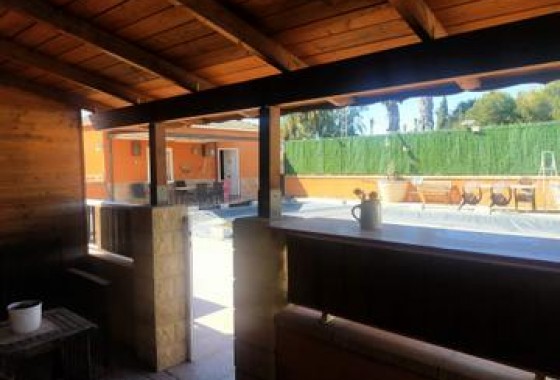 Resale - Villa - Elche