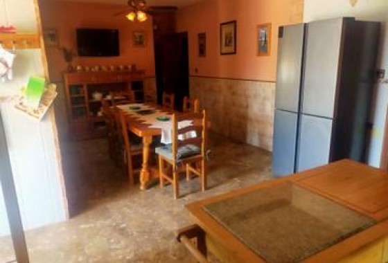 Resale - Villa - Elche