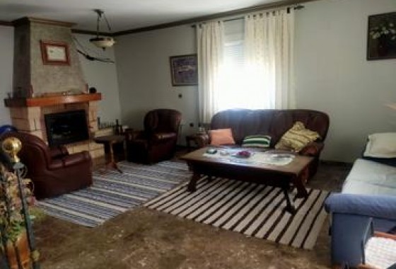 Resale - Villa - Elche