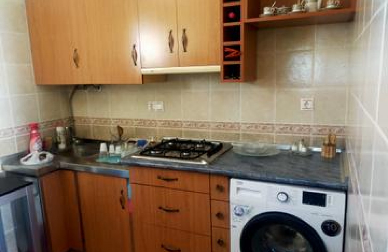 Resale - Villa - Elche