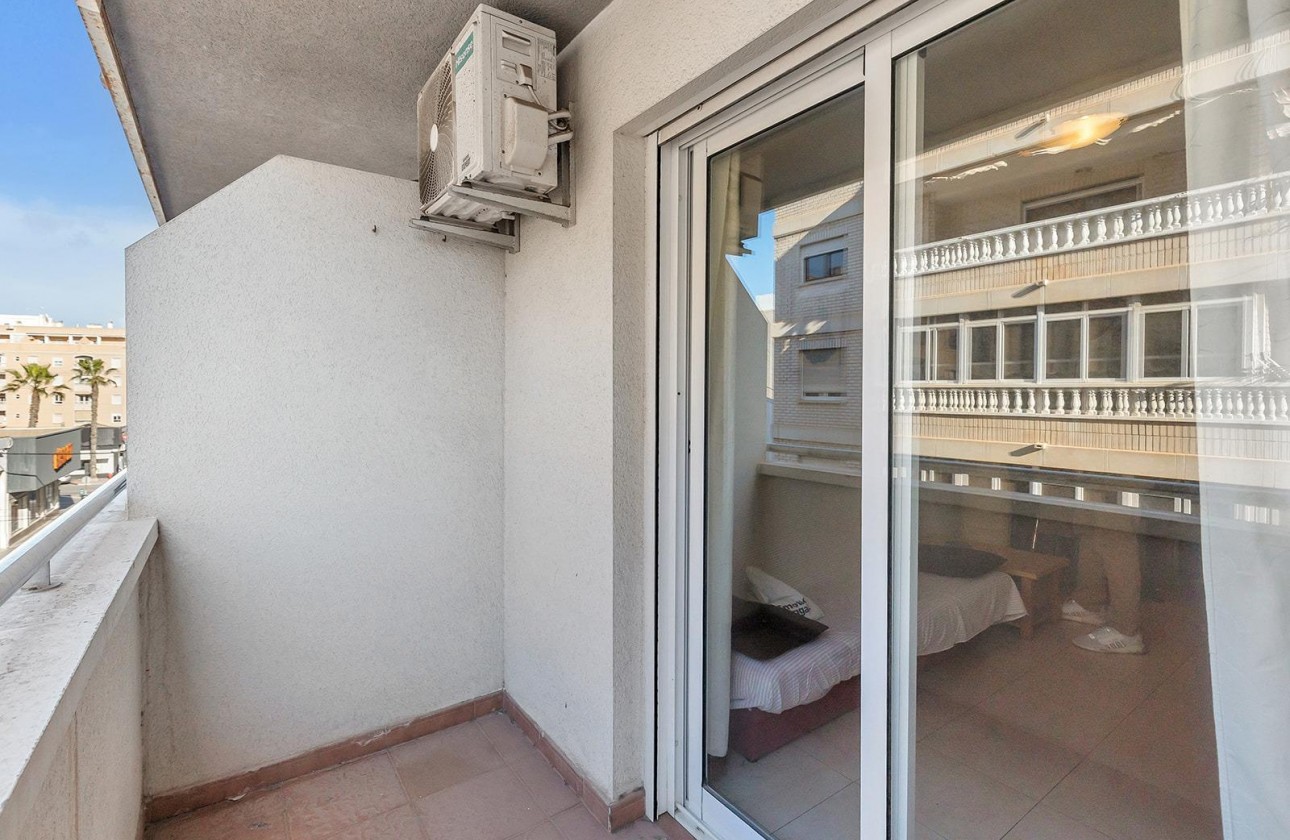 Revente - Appartement - Torrevieja - Centro