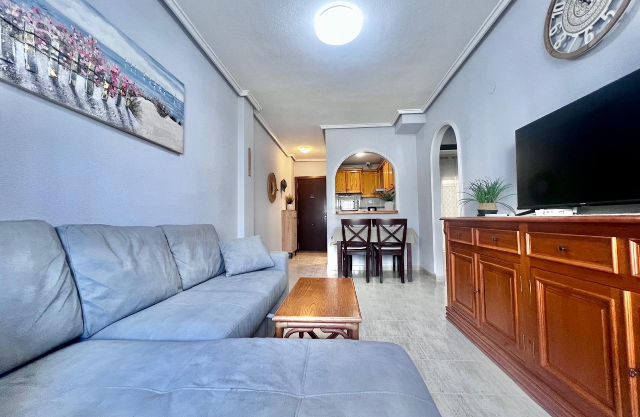 Resale - Apartment / flat - Torrevieja - Acequion