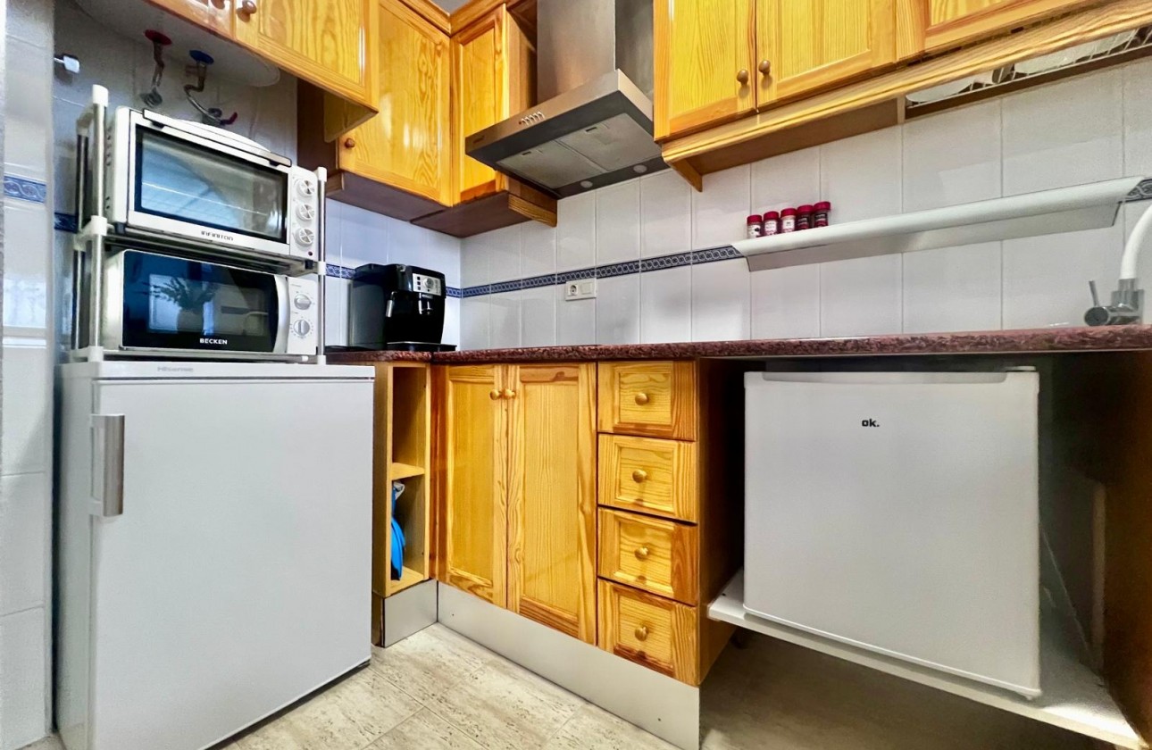 Resale - Apartment / flat - Torrevieja - Acequion