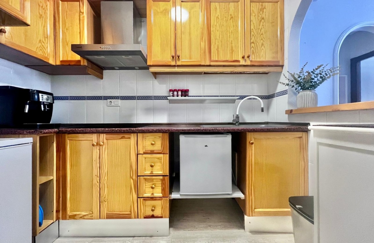 Resale - Apartment / flat - Torrevieja - Acequion