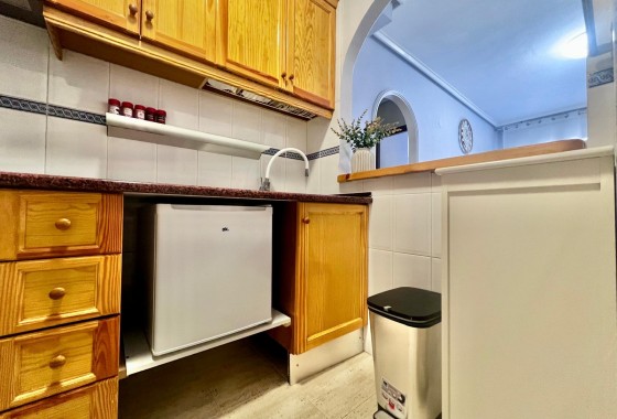 Resale - Apartment / flat - Torrevieja - Acequion