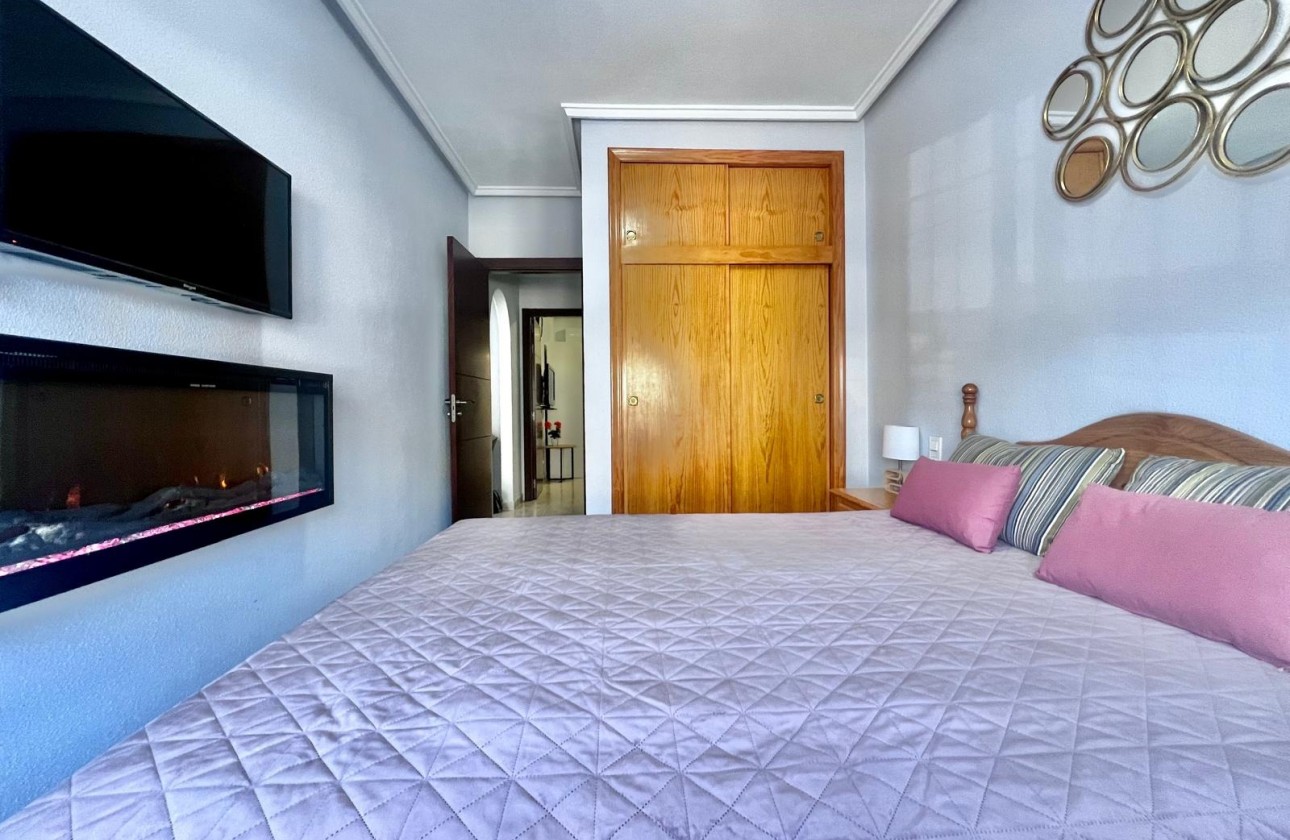 Resale - Apartment / flat - Torrevieja - Acequion