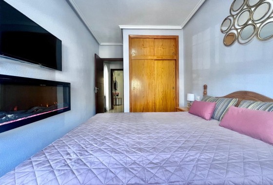 Resale - Apartment / flat - Torrevieja - Acequion