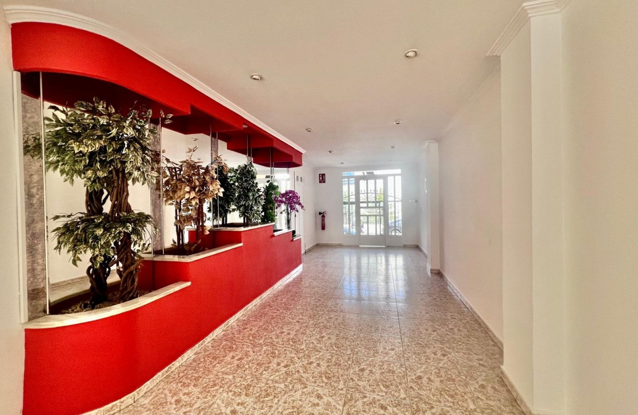Resale - Apartment / flat - Torrevieja - Acequion
