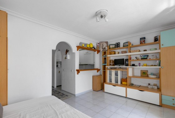 Resale - Apartment / flat - Torrevieja - La Mata