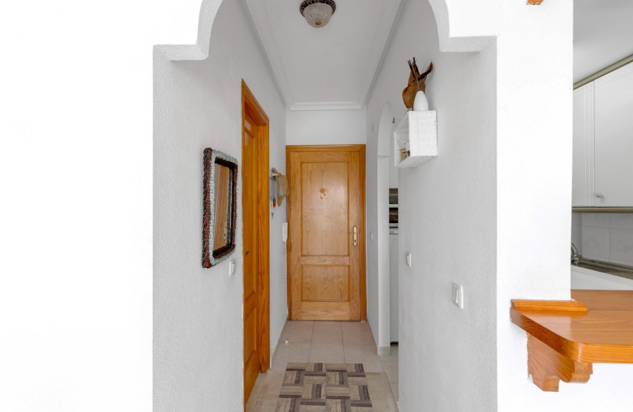 Resale - Apartment / flat - Torrevieja - La Mata