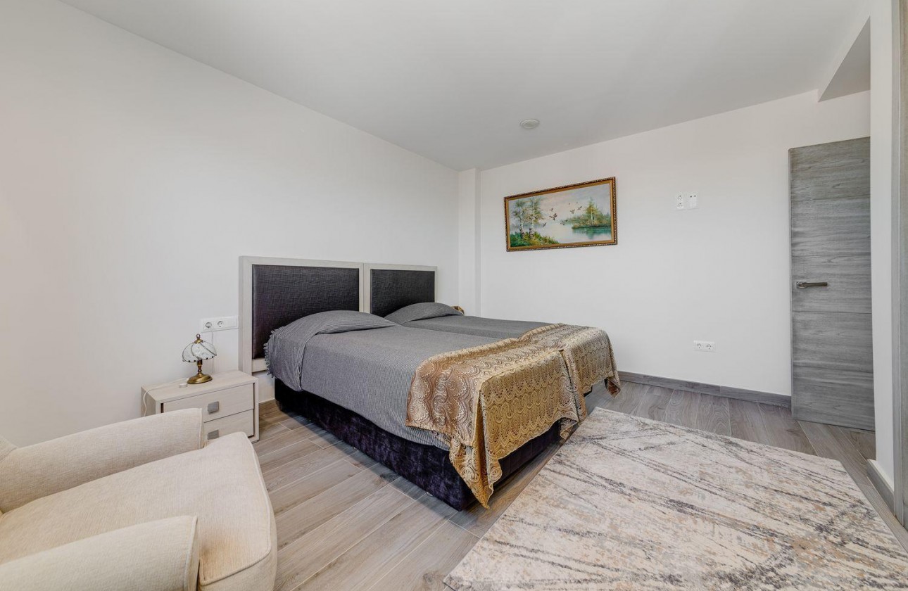 Revente - Villa - Torrevieja - Los balcones