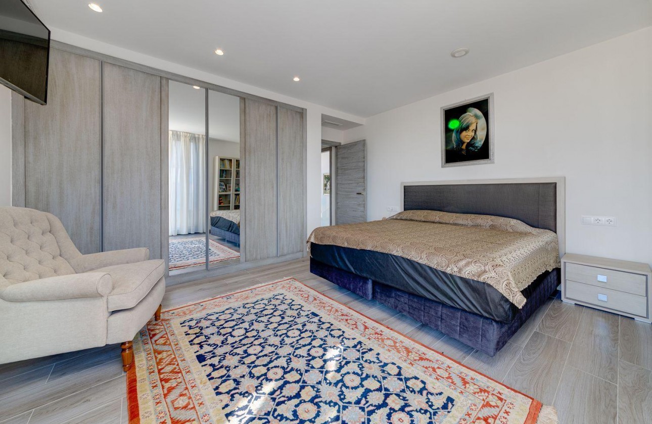 Revente - Villa - Torrevieja - Los balcones