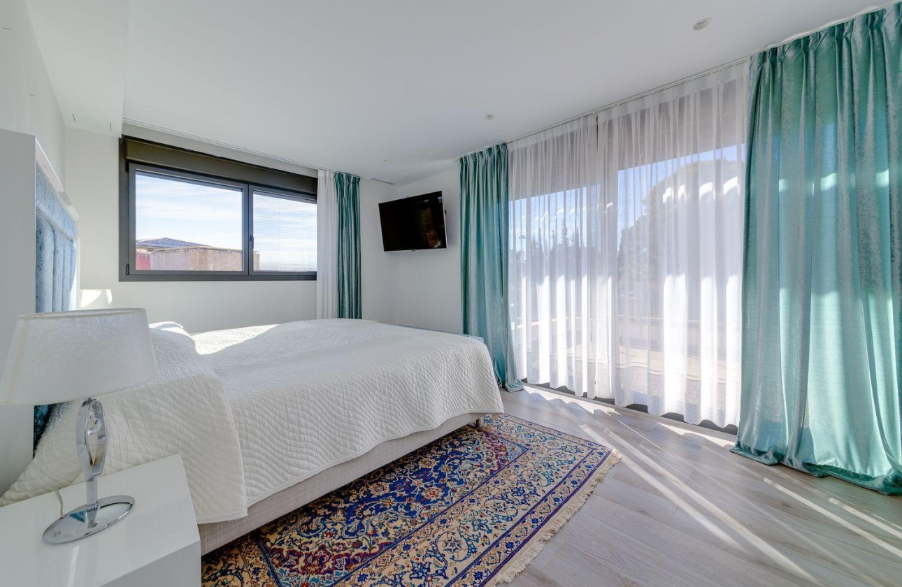 Revente - Villa - Torrevieja - Los balcones