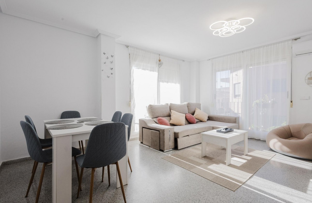 Reventa - Apartamento / piso - San Miguel de Salinas