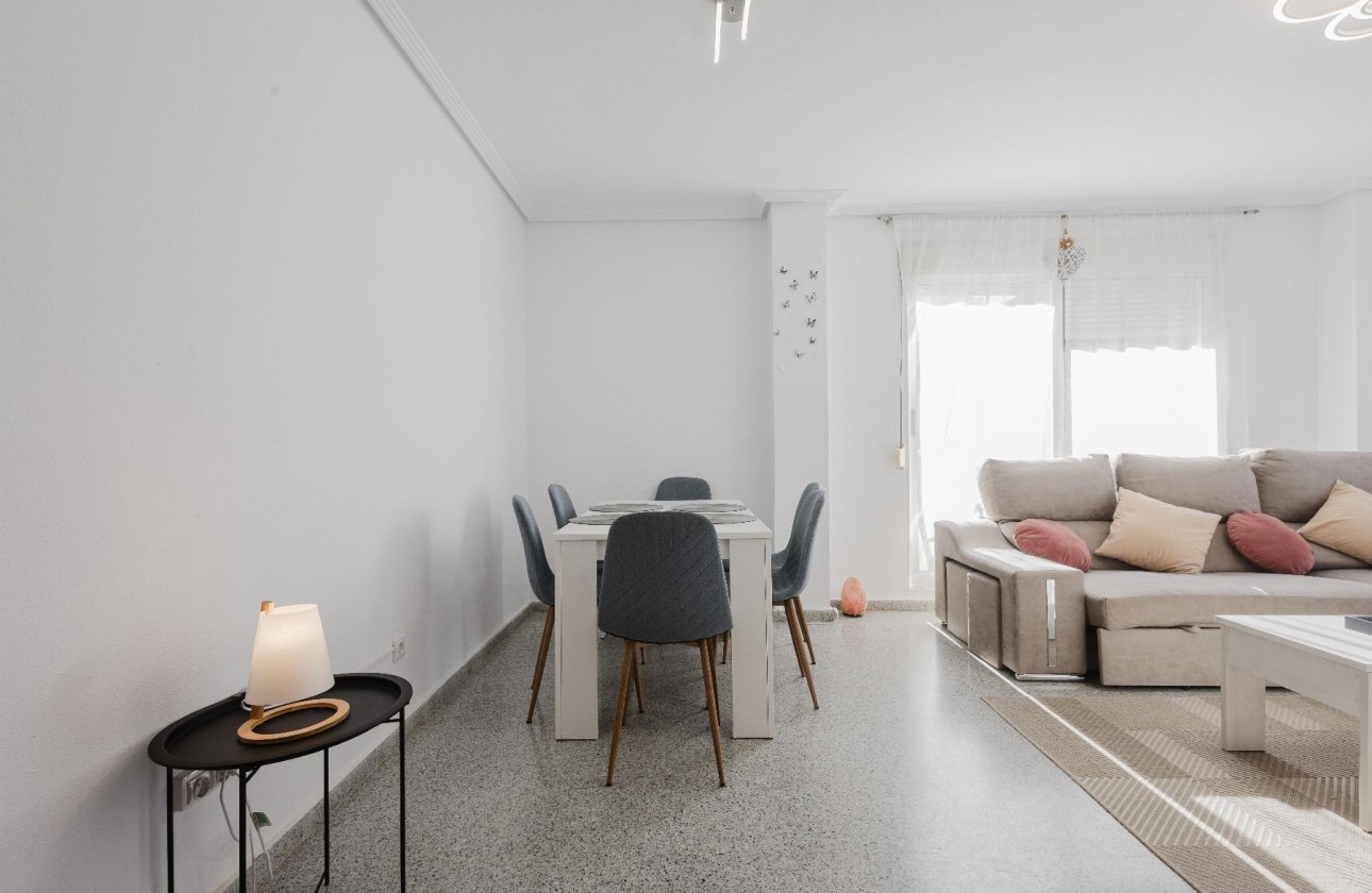 Reventa - Apartamento / piso - San Miguel de Salinas