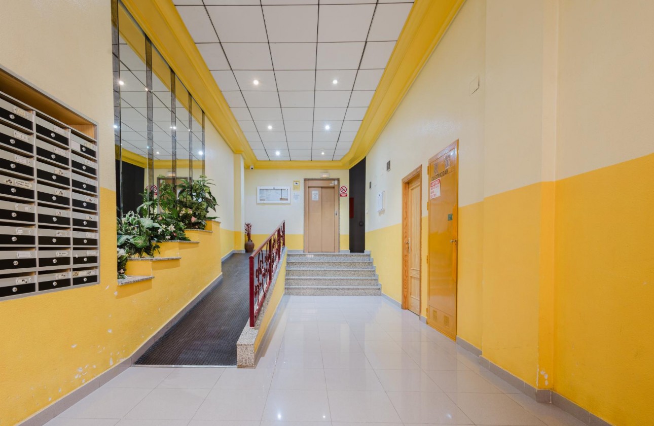 Revente - Appartement - Torrevieja - PARQUE DE LAS NACIONES