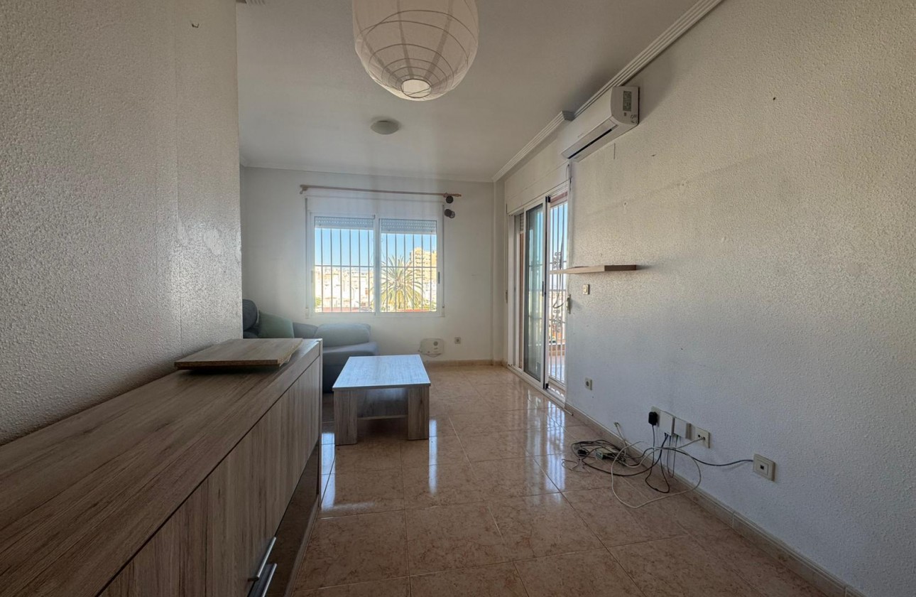 Resale - Apartment / flat - Torrevieja - LA MATA