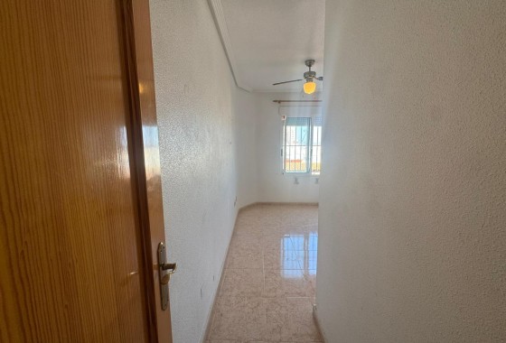 Resale - Apartment / flat - Torrevieja - LA MATA