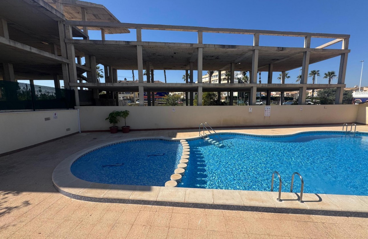 Resale - Apartment / flat - Torrevieja - LA MATA
