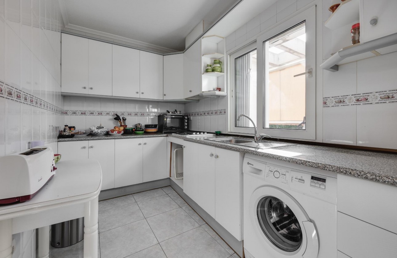 Resale - Apartment / flat - Torrevieja - PARQUE DE LAS NACIONES