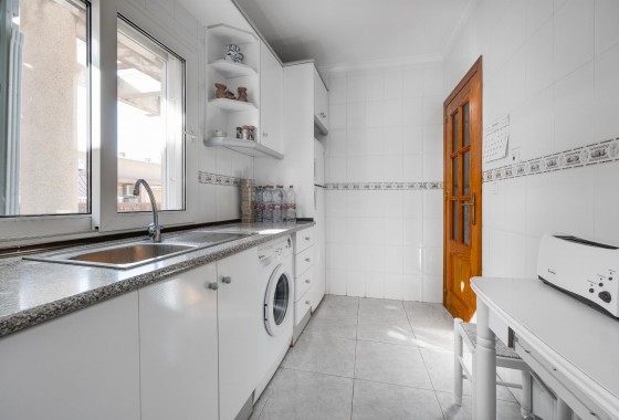 Resale - Apartment / flat - Torrevieja - PARQUE DE LAS NACIONES